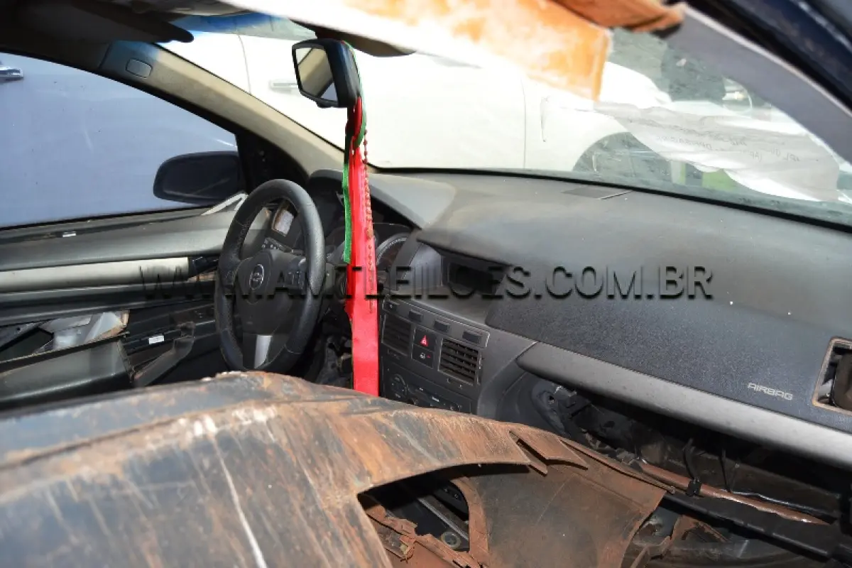 LOTE 005 - SUCATA - GM/VECTRA 2.0 GLS, Placa: IHZ496, UF:  ARGENTINA, Cor: Azul, Chassi: 9BGAL4840AB209125.