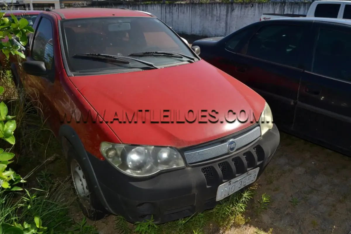 LOTE 016 - AUTOMÓVEL CARGA; FIAT/STRADA FIRE FLEX, Placa: INO3853, UF: RS; Ano: 2006; Cor: Vermelha, RENAVAM: 906293111; Chassi: 9BD27803A72550908; Motor: 178F30117344758.