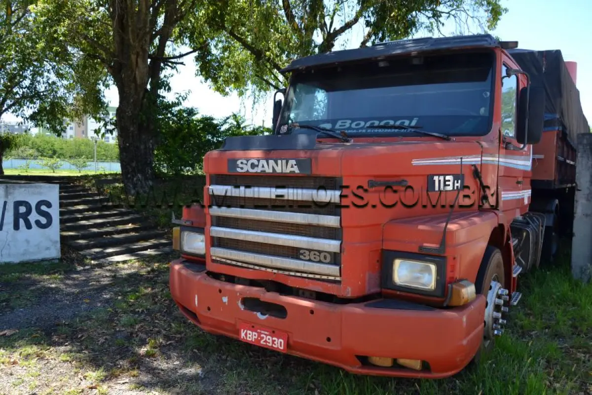 LOTE 011 - CAMINHÃO TRAÇÃO, SCANIA/T112 MA 4X2, Placa: KBP2930, UF: MS; Ano: 1982; Cor: Vermelha, RENAVAM: 113872739; Chassi: 9BSTM4X2Z03213065; Motor: 3029934.