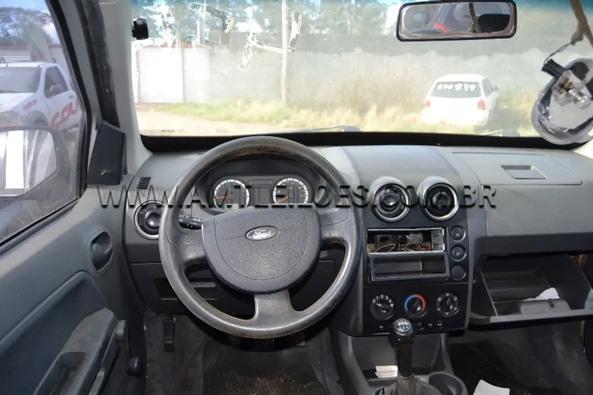 LOTE 003 - FORD/ECOSPORT, Placa: ILG6914, UF: RS; Ano/Mod: 2003; Cor: Prata, RENAVAM: 807184888; Chassi: 9BFZE10C348517962; Motor: CPJA48517962.
