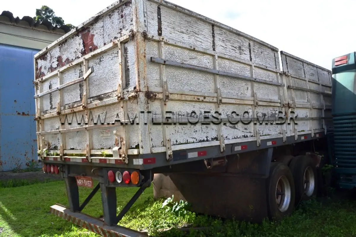 LOTE 005 - SEMI-REBOQUE, Marca/Modelo; SR/NOMA SR3E27 CG, Placa: HRV0467, UF: MS; Ano/Mod: 1999; Cor: Branca, RENAVAM: 720042330; Chassi: 9EP071330X1000659.