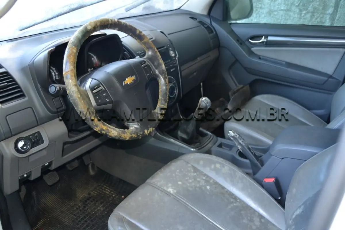 LOTE 015 - AUTOMÓVEL ESPECIAL; CHEVROLET/S10 LTZ DD2, Placa: NRU3055, UF: MS; Ano: 2012 ; Cor: Branca, RENAVAM: 477299458; Chassi: 9BG148LH0DC424507; Motor: V1A084953.