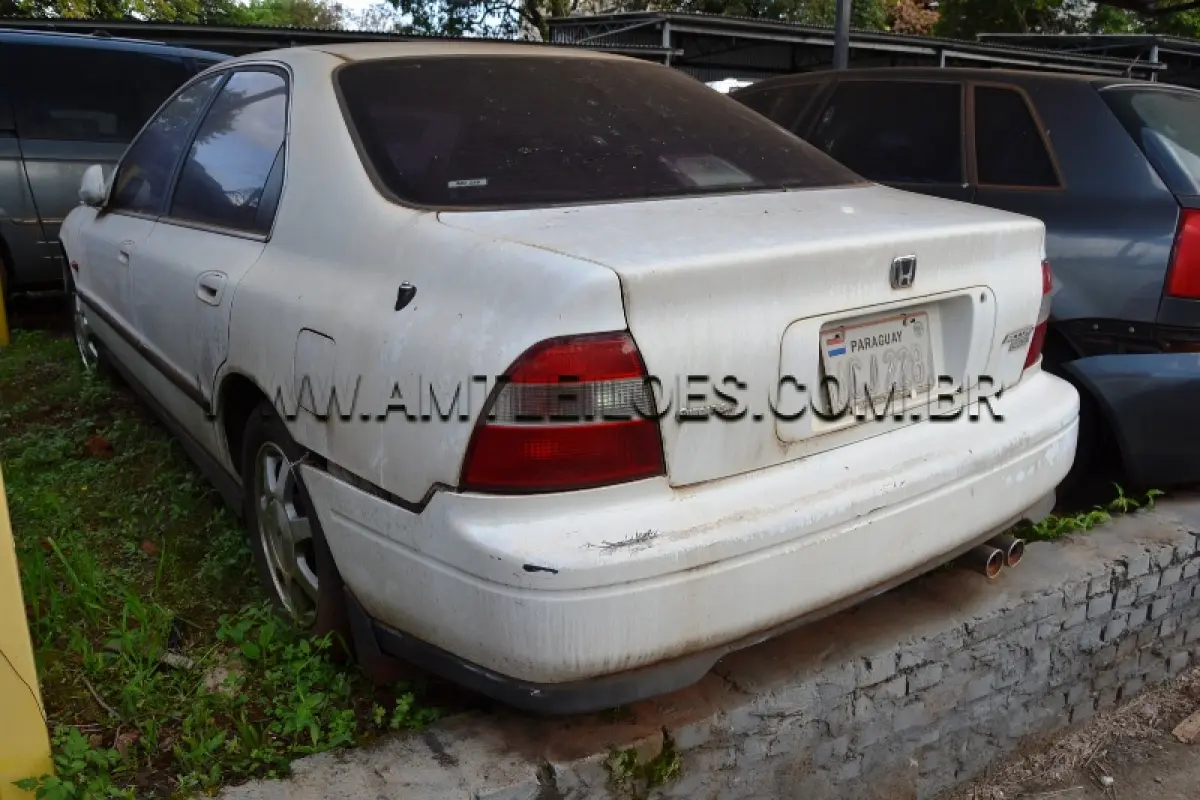 LOTE 007 - SUCATA - HONDA/ACCORD SEDÃ, Placa: ACJ228, UF: PARAGUAY Ano: 1994/ Cor: Branca, Chassi: JHMCD56200C000823.
