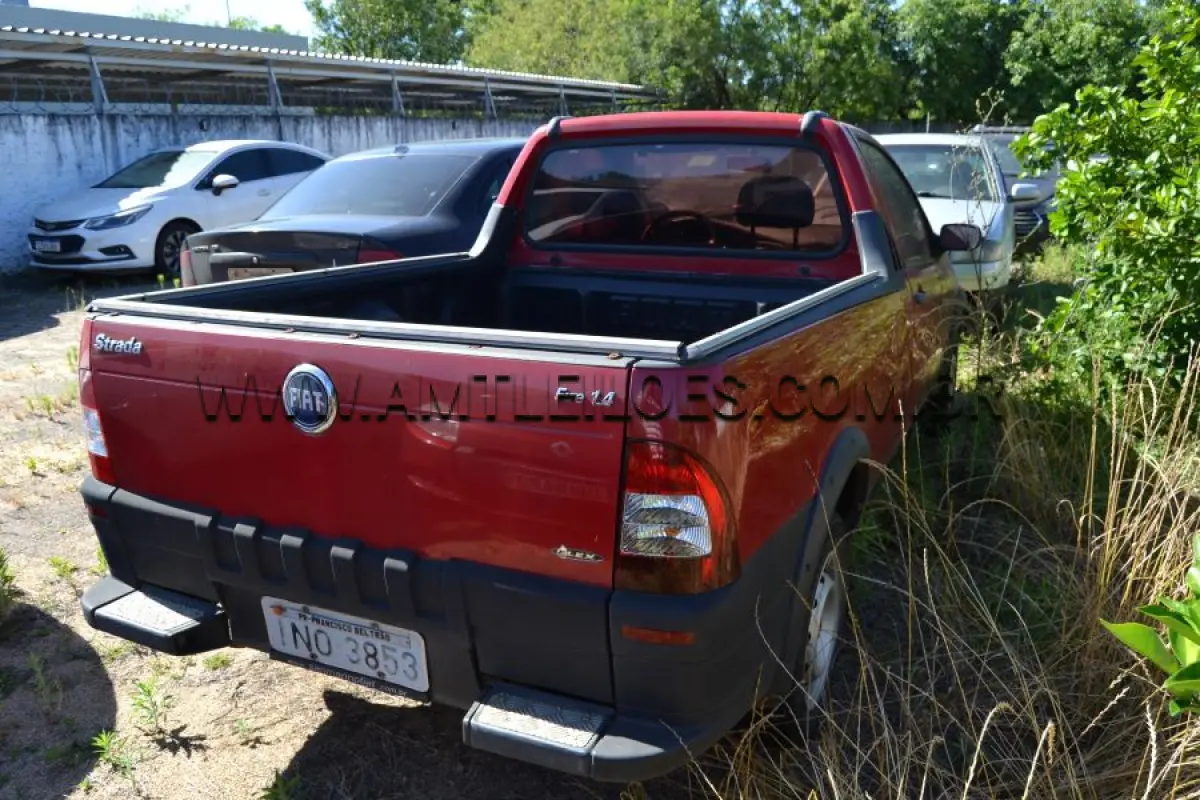 LOTE 016 - AUTOMÓVEL CARGA; FIAT/STRADA FIRE FLEX, Placa: INO3853, UF: RS; Ano: 2006; Cor: Vermelha, RENAVAM: 906293111; Chassi: 9BD27803A72550908; Motor: 178F30117344758.