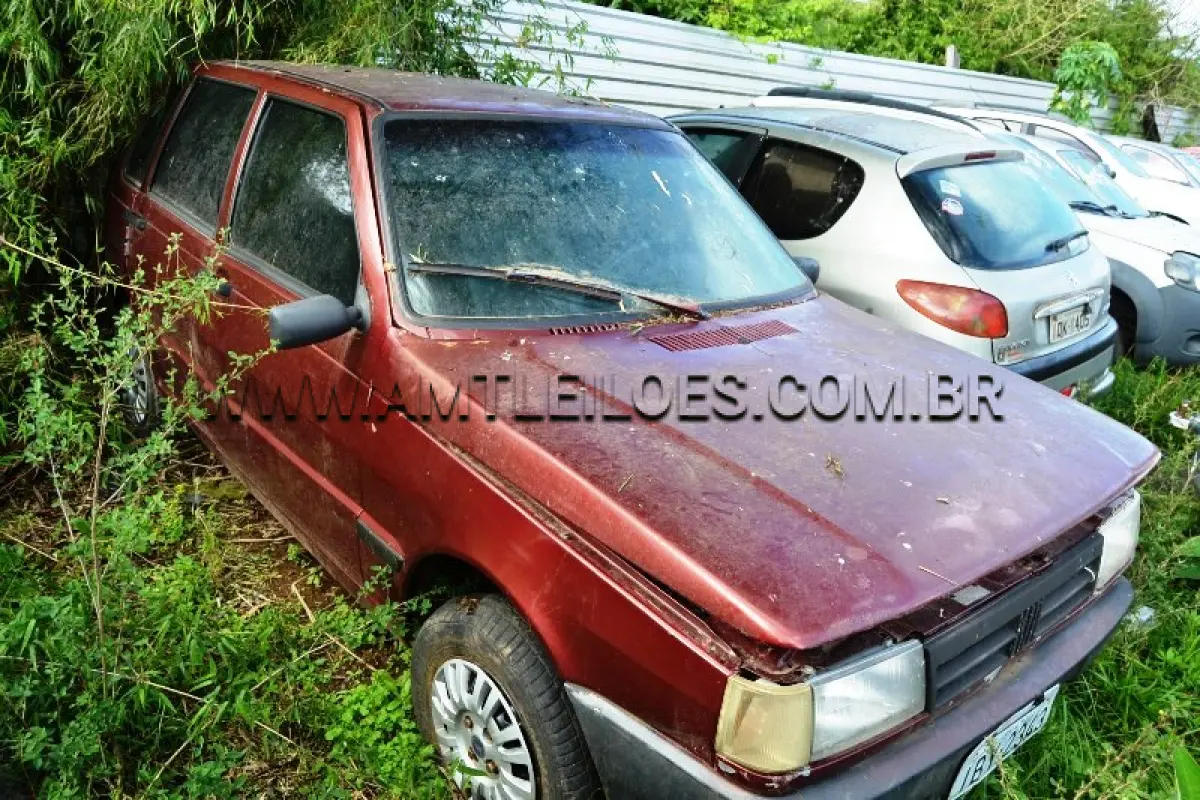 LOTE 008 - SUCATA - FIAT/UNO ELETRONIC, Placa: IBY2343, UF: RS; Ano/Mod: 1994; Cor: Vermelha, Chassi: 9BD146000R5276319; Motor: 4029108.