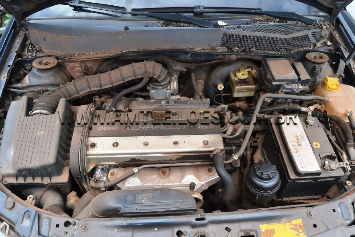 LOTE 005 - SUCATA - GM/VECTRA 2.0 GLS, Placa: IHZ496, UF:  ARGENTINA, Cor: Azul, Chassi: 9BGAL4840AB209125.