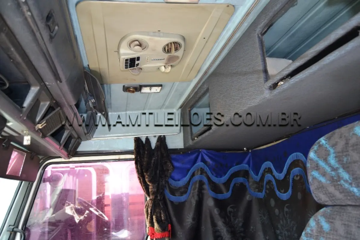 LOTE 004 - CAMINHÃO TRATOR, Marca/Modelo; SCANIA/T113 H 4X2 360, Placa: LXB1866, UF: MS; Ano/Mod: 1995; Cor: Branca, RENAVAM: 636482928; Chassi: 9BSTH4X2ZS2215032; Motor: 3172690.