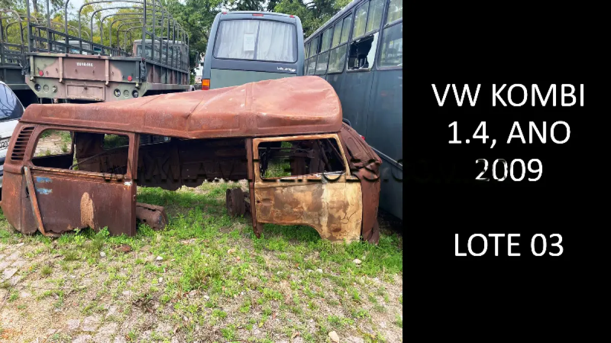 LOTE 003 - MARCA/MODELO: GM/ S10 EXECUTIVE 2.8 4X4 ANO: 2004, MARCA/MODELO: VW/KOMBI 1.4 ANO: 2009.
