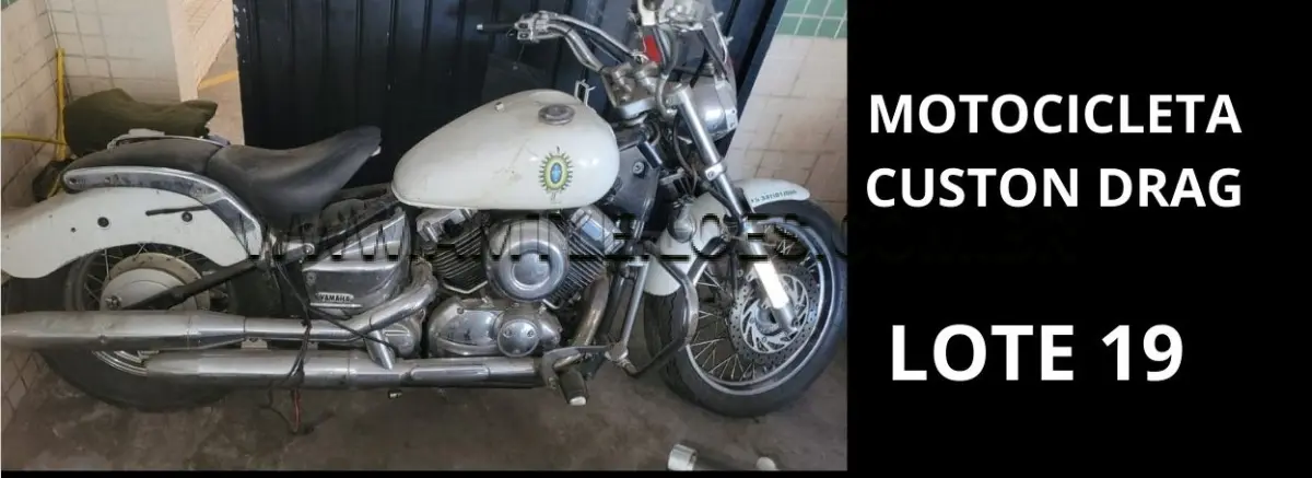 LOTE 019 - MARCA/MODELO: VIATURA MOTOCICLETA POLICIAL YAMAHA / CUSTON DRAG STAR 650CC 01PSG 2X1, ANO: 2006.