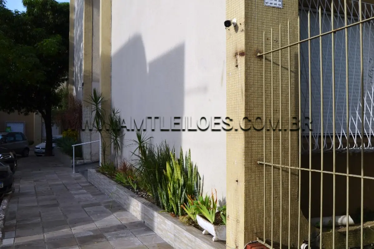 LOTE 003 - Um Apartamento Urbano, com área de 83,25m², na Av Ipiranga n° 4.692, Ap 147, Bloco E- Condomínio Edifício Luiz Emanuel Domingues, Porto Alegre/RS, RI da 2ª Zona de Porto Alegre/RS sob matrícula 95.109.