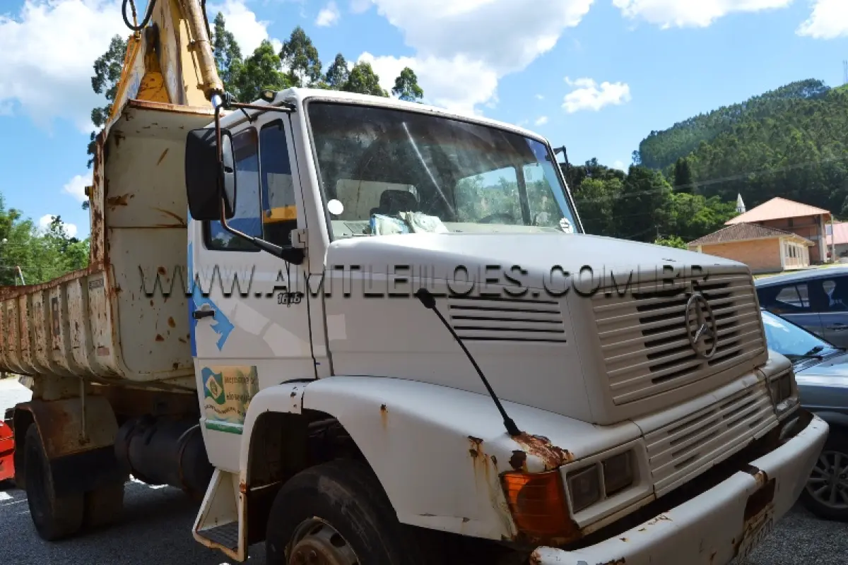 LOTE 007 - MARCA/MODELO: CAMINHÃO BASCULANTE  /  MB1618 -  Ano: 1993