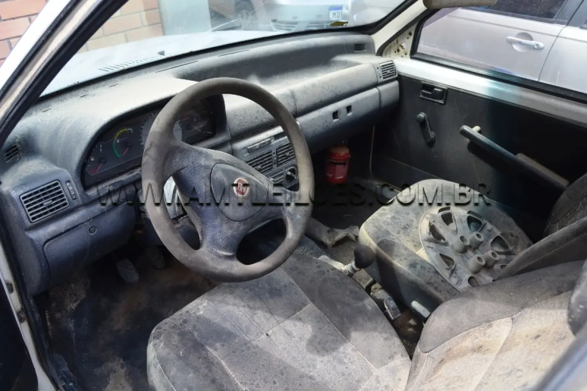 LOTE 005 - MARCA/MODELO:  FIAT/ UNO MILLE WAY Ano/modelo: 2009/2010.
