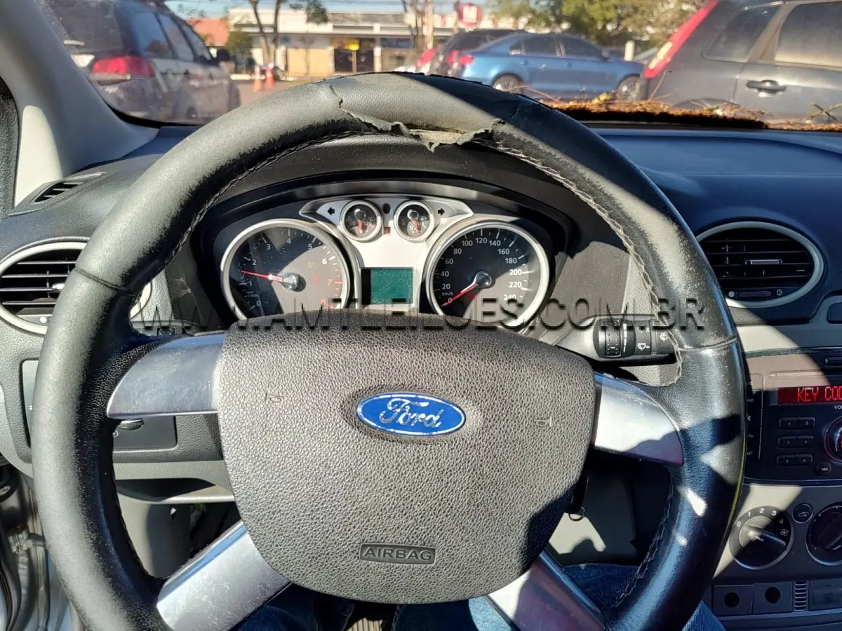 LOTE 007 - I/FORD FOCUS 2L FC FLEX, ANO/MODELO: 2010/2011