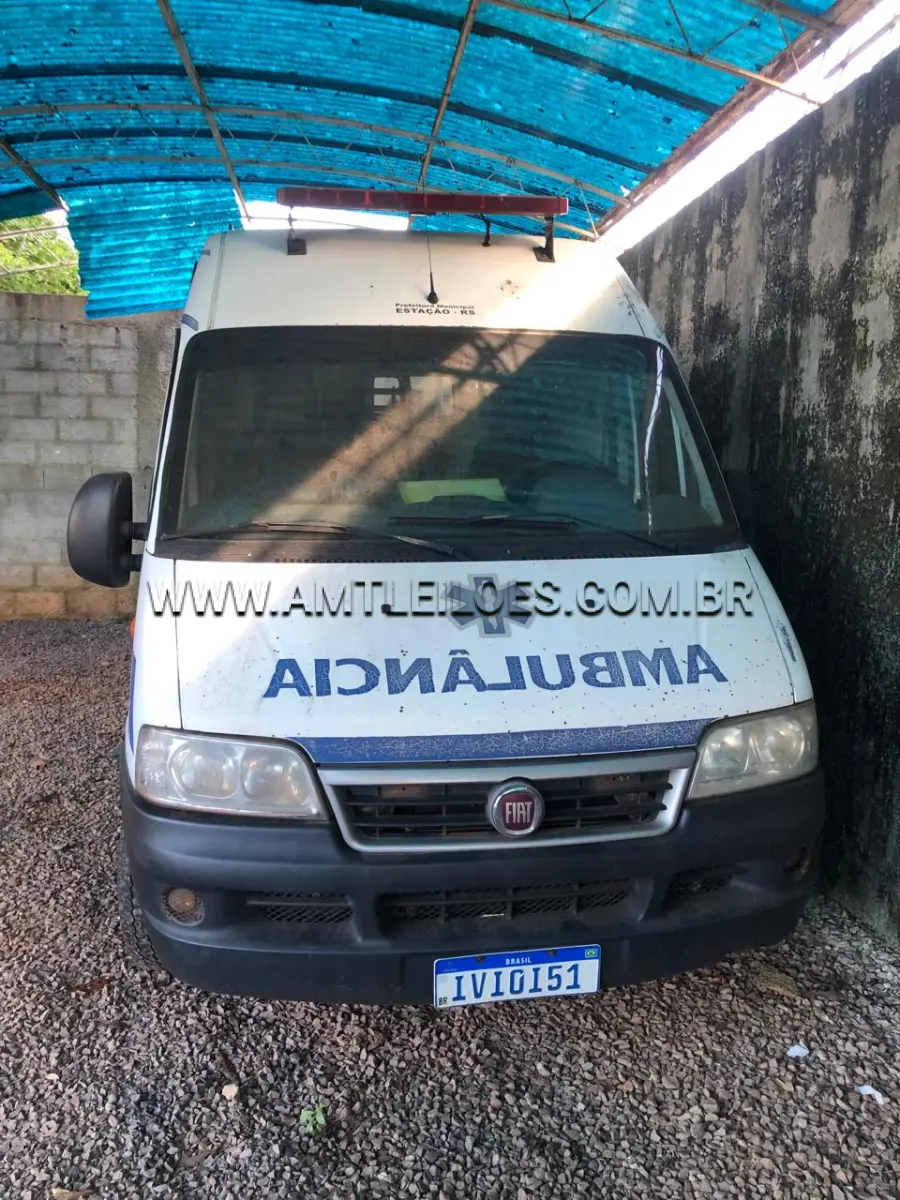 LOTE 010 - MARCA/MODELO: FIAT/DUCATO MC TCA AMBULÂNCIA Placa: IVI0I51, Ano/Modelo: 2014, Combustível: Diesel