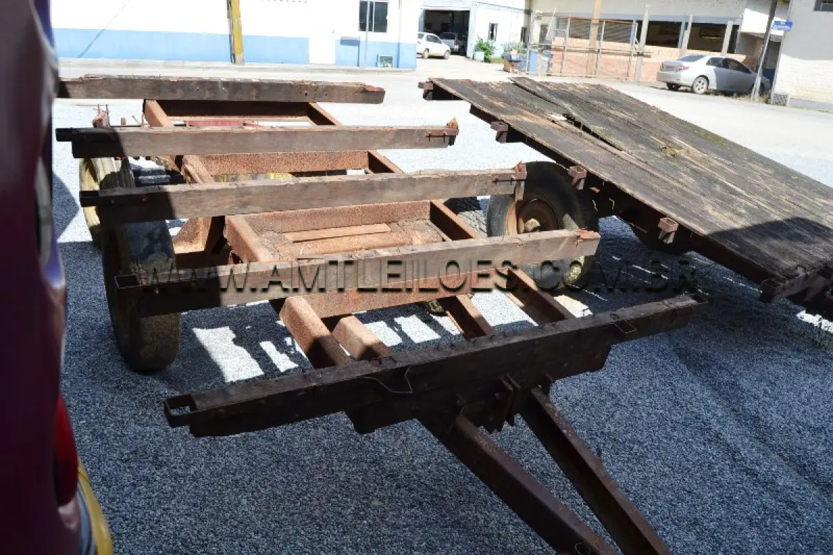 LOTE 012 - MARCA/MODELO: CARRETA AGRÍCOLA