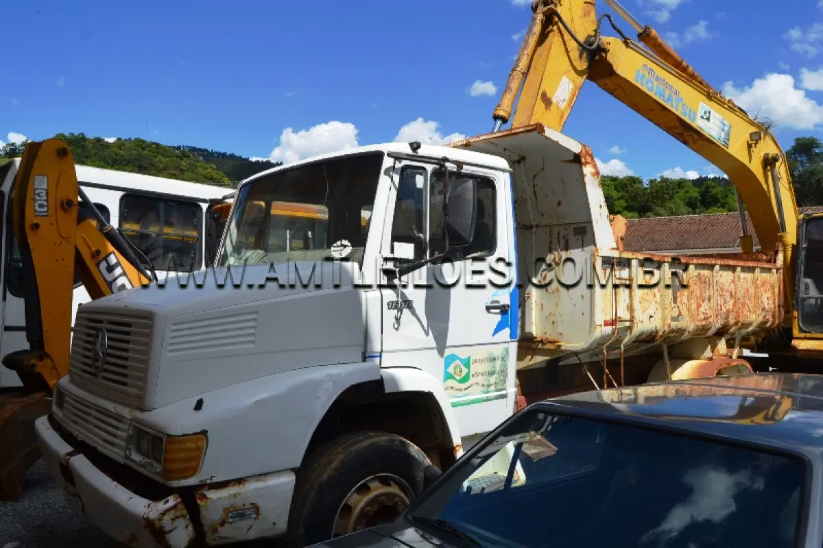 LOTE 007 - MARCA/MODELO: CAMINHÃO BASCULANTE  /  MB1618 -  Ano: 1993
