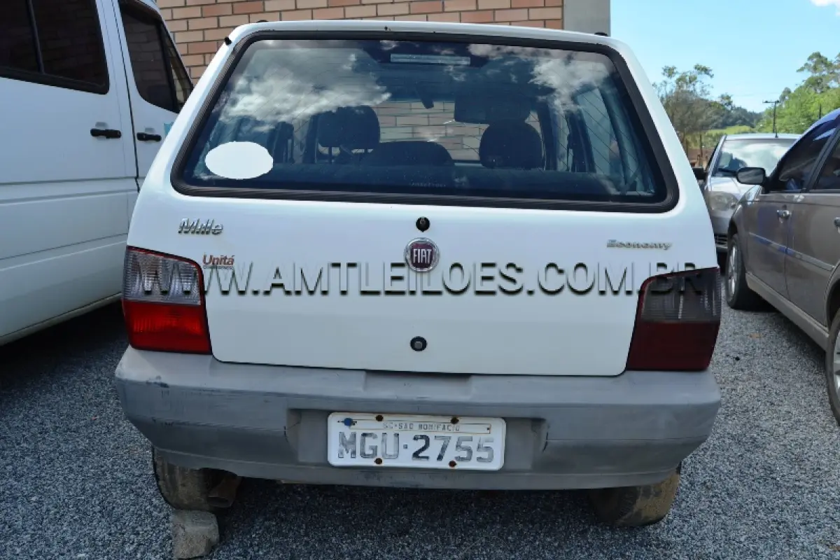 LOTE 005 - MARCA/MODELO:  FIAT/ UNO MILLE WAY Ano/modelo: 2009/2010.
