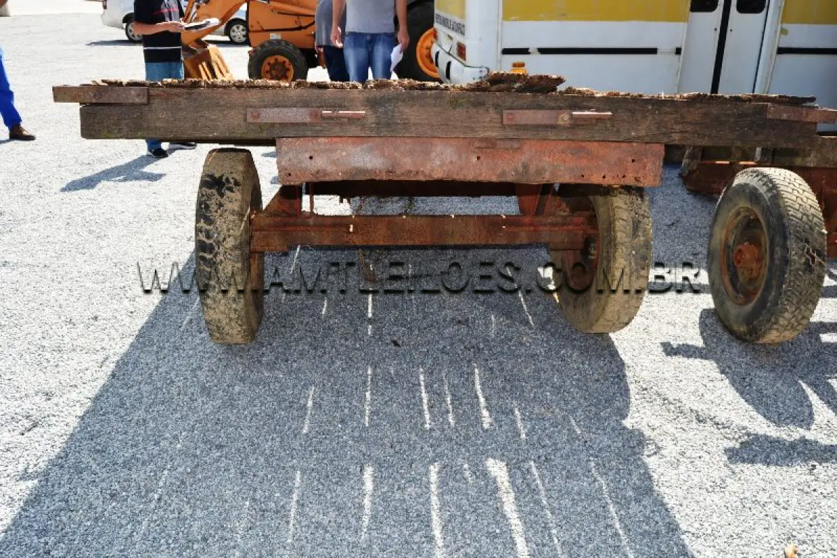 LOTE 011 - MARCA/MODELO: CARRETA AGRÍCOLA