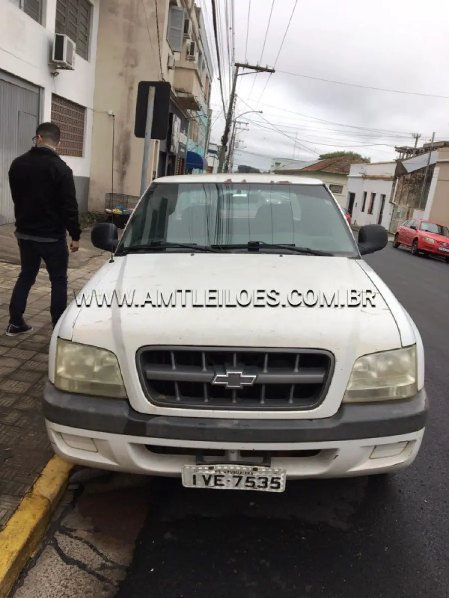 LOTE 001 - GM/S10 2.8 D 4X4, ANO/MODELO: 2002/2003