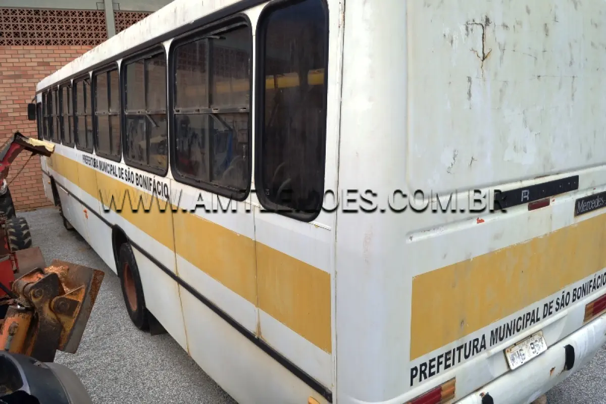 LOTE 001 - MARCA/MODELO: ONIBUS MB / 1721 - Ano/Modelo: 1998