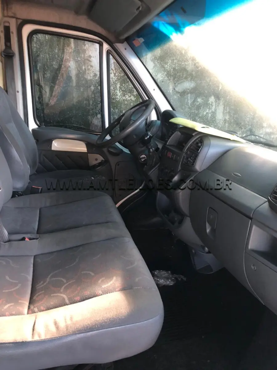 LOTE 010 - MARCA/MODELO: FIAT/DUCATO MC TCA AMBULÂNCIA Placa: IVI0I51, Ano/Modelo: 2014, Combustível: Diesel