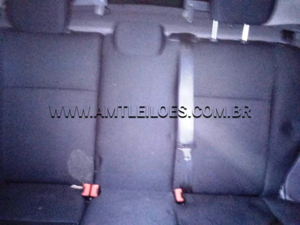 LOTE 098 - I/FORD FOCUS 2L FC FLEX, ANO/MODELO: 2010/2011