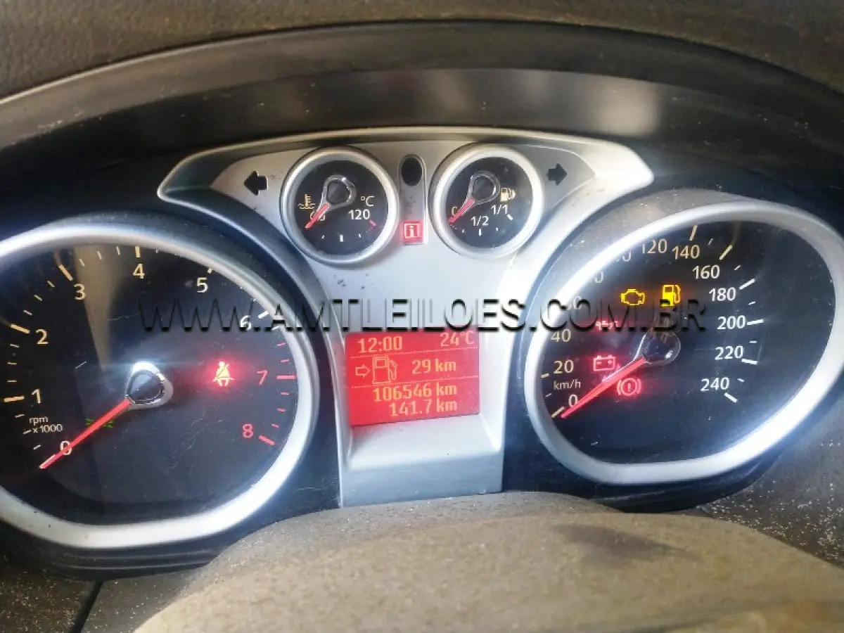 LOTE 098 - I/FORD FOCUS 2L FC FLEX, ANO/MODELO: 2010/2011