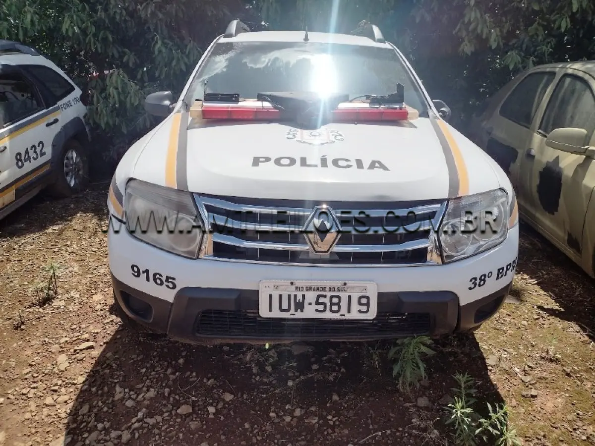 LOTE 029 - RENAULT/DUSTER 16 E 4X2, ANO/MODELO: 2013/2014