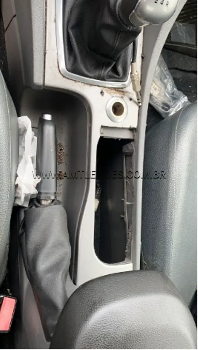 LOTE 105 - I/FORD FOCUS 2L FC FLEX, ANO/MODELO: 2010/2011