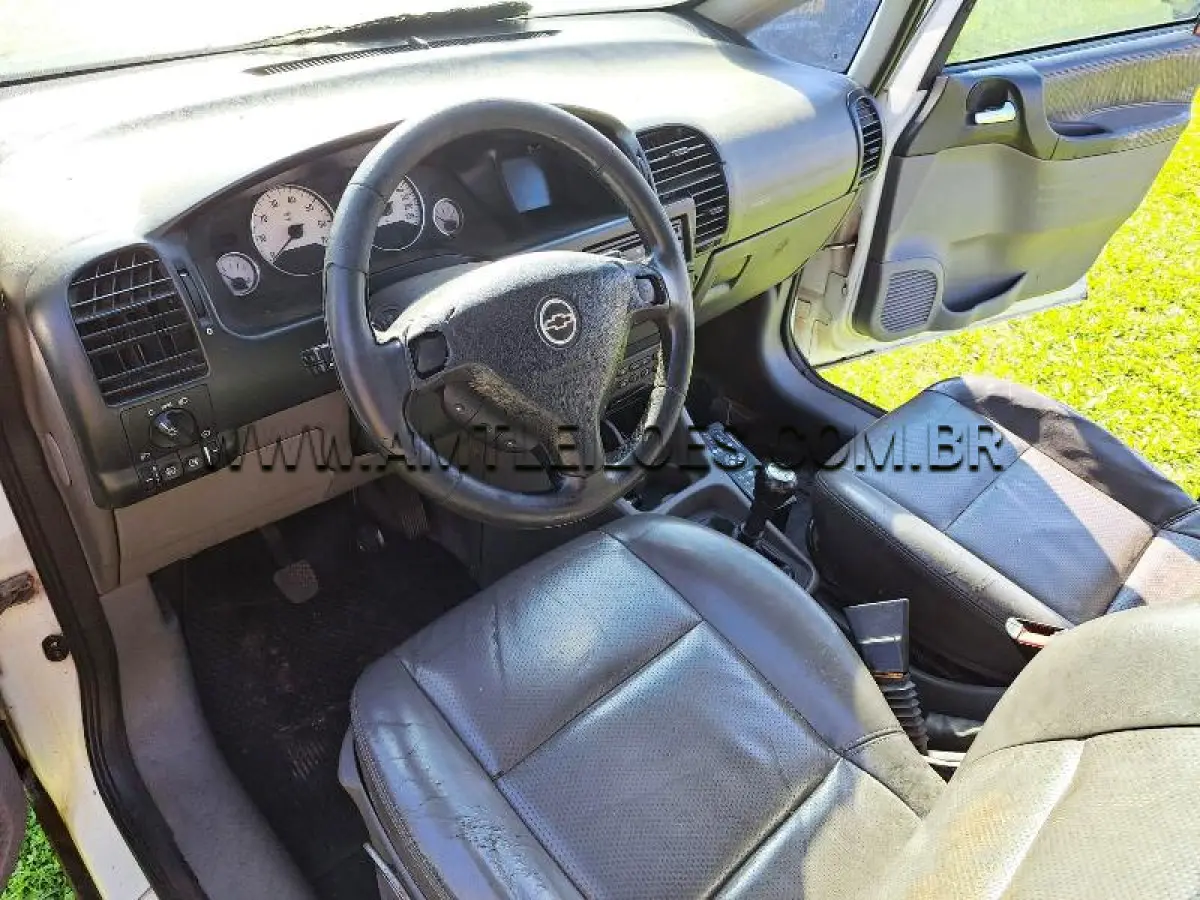 LOTE 035 - GM/ZAFIRA ELITE, ANO/MODELO: 2005/2006,