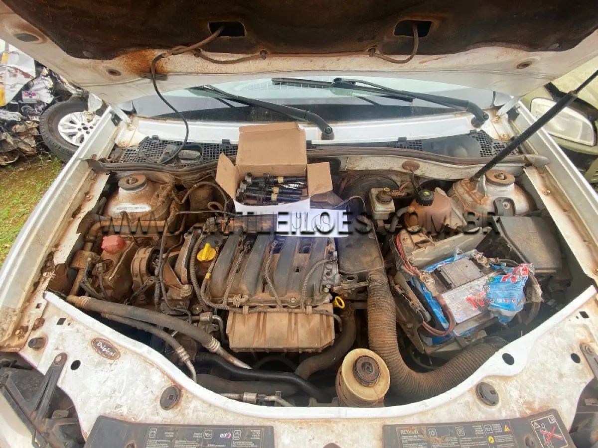 LOTE 029 - RENAULT/DUSTER 16 E 4X2, ANO/MODELO: 2013/2014