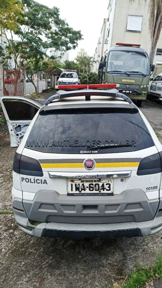 LOTE 114 - FIAT/WEEKEND ADVENTURE, ANO/MODELO: 2014/2015