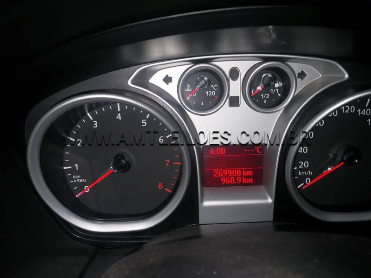 LOTE 079 - I/FORD FOCUS 2L FC FLEX, ANO/MODELO: 2010/2011