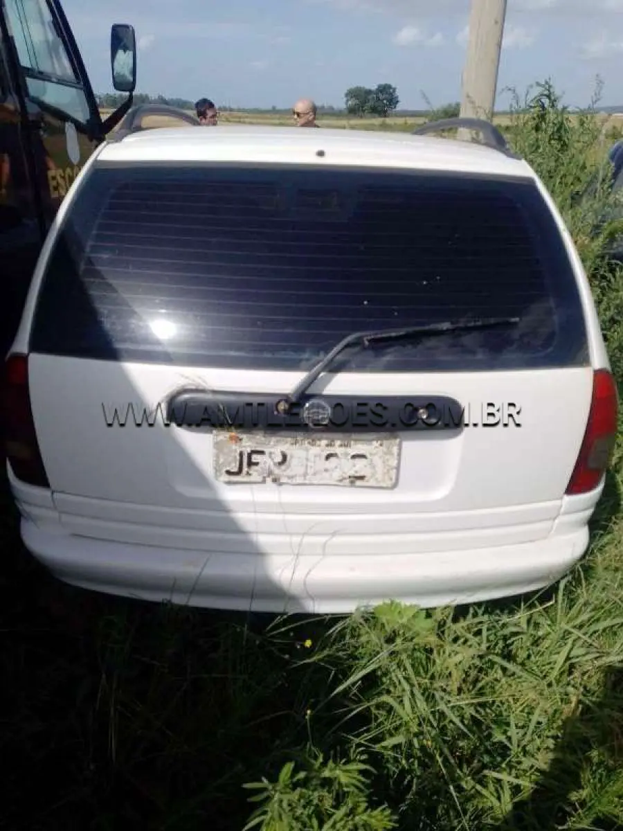 LOTE 108 - GM/CORSA GL W, ANO/MODELO: 1998/1999