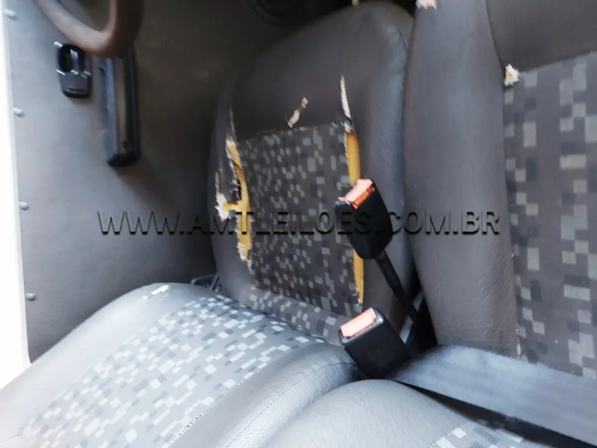 LOTE 147 - VW/KOMBI, ANO/MODELO: 2009/2010