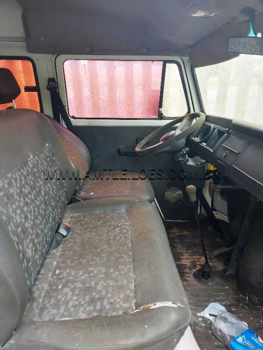 LOTE 141 - VW/KOMBI, ANO/MODELO: 2009/2010