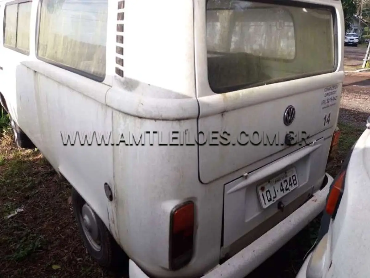 LOTE 143 - VW/KOMBI, ANO/MODELO: 2009/2010