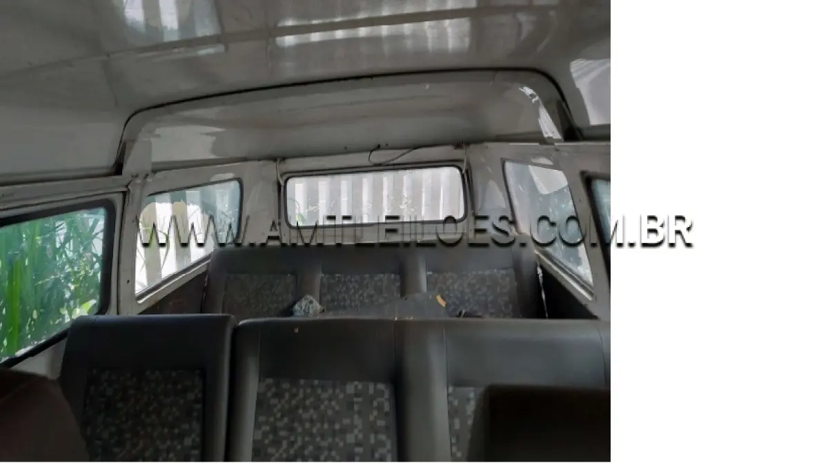 LOTE 145 - VW/KOMBI, ANO/MODELO: 2009/2010