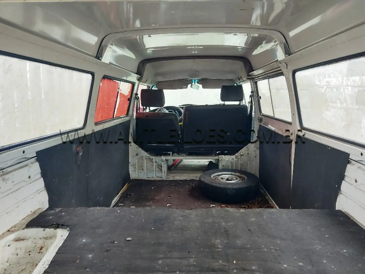 LOTE 141 - VW/KOMBI, ANO/MODELO: 2009/2010