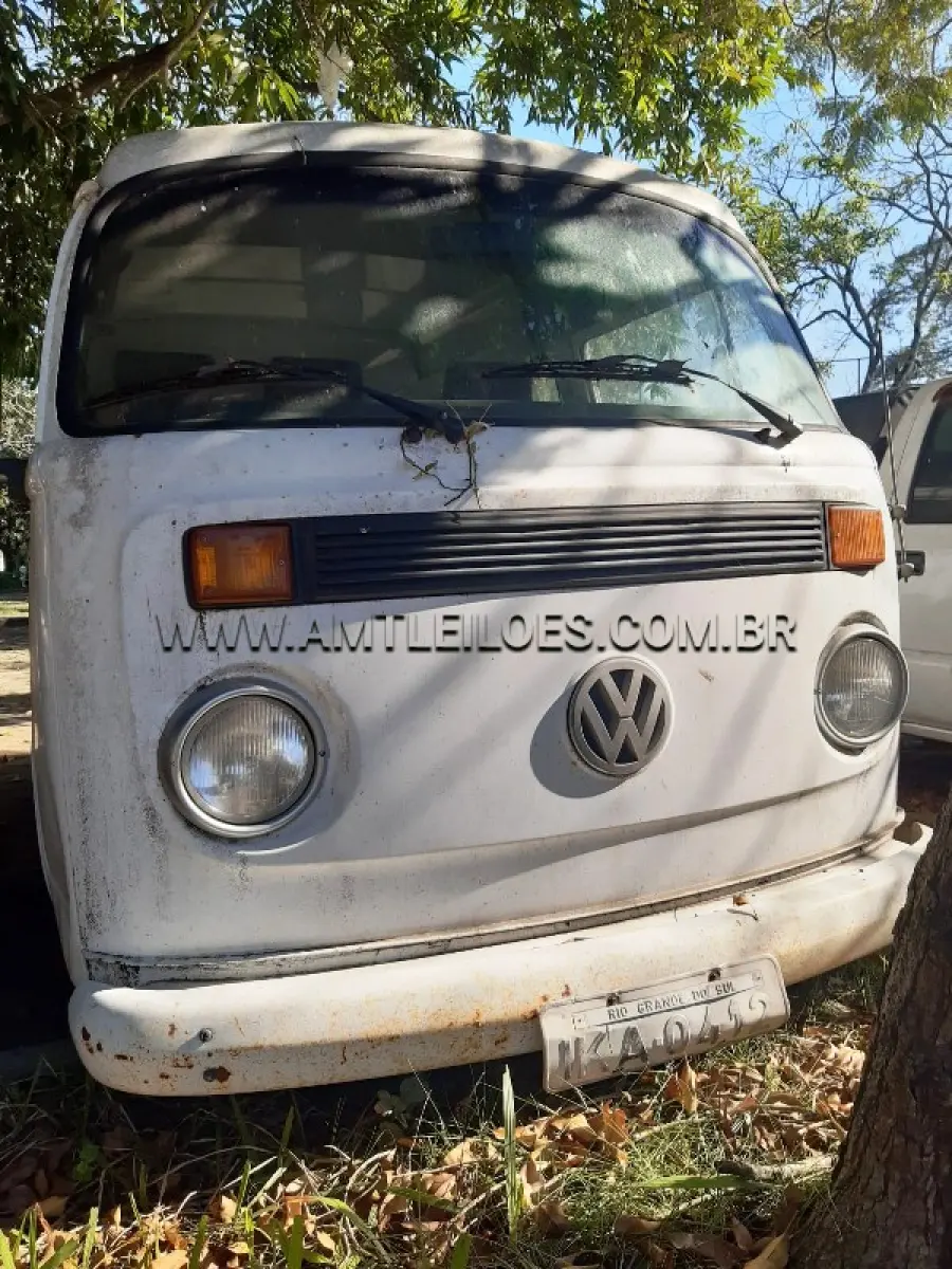 LOTE 209 - VW/KOMBI, ANO/MODELO: 2001/2001