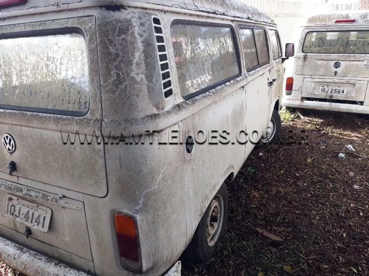 LOTE 141 - VW/KOMBI, ANO/MODELO: 2009/2010