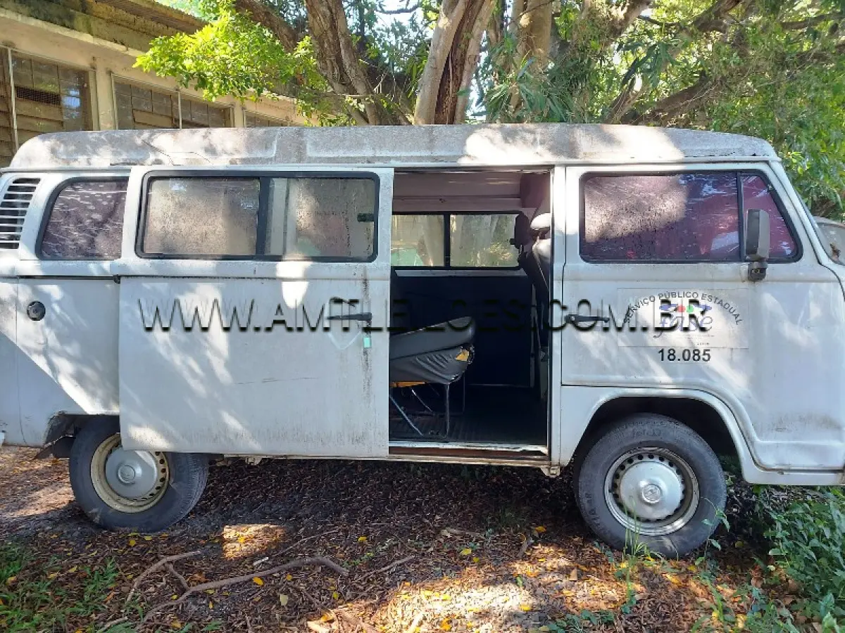 LOTE 147 - VW/KOMBI, ANO/MODELO: 2009/2010