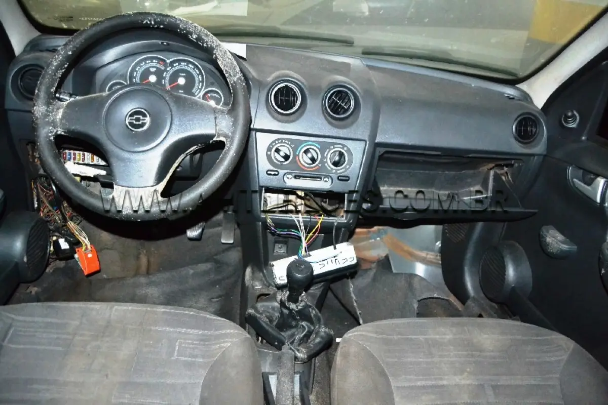 LOTE 005 - Marca: GM /  Modelo: PRISMA MAXX, Placa: HTJ0C22, Ano/Modelo: 2009.