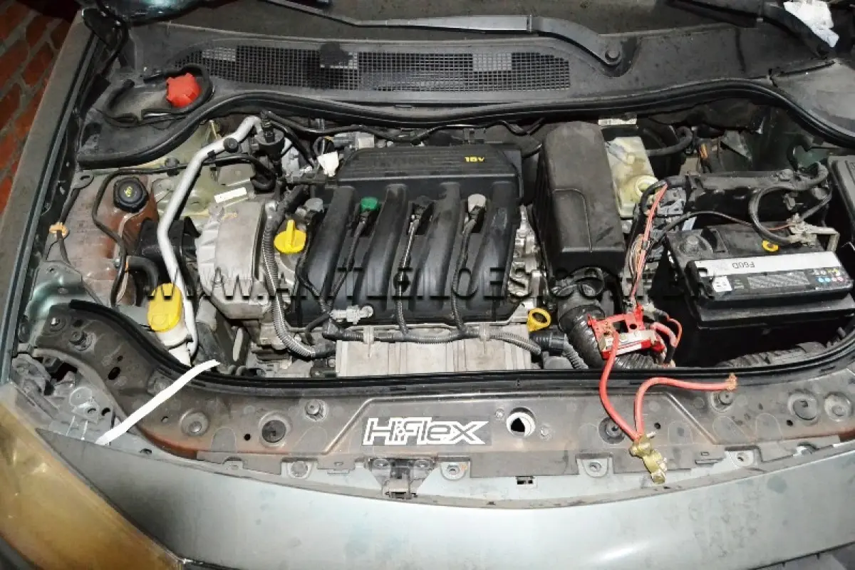 LOTE 013 - Marca:  RENAULT / Modelo:  MEGANESD DYN 16, Placa: AOO9788, Ano/Modelo: 2007.
