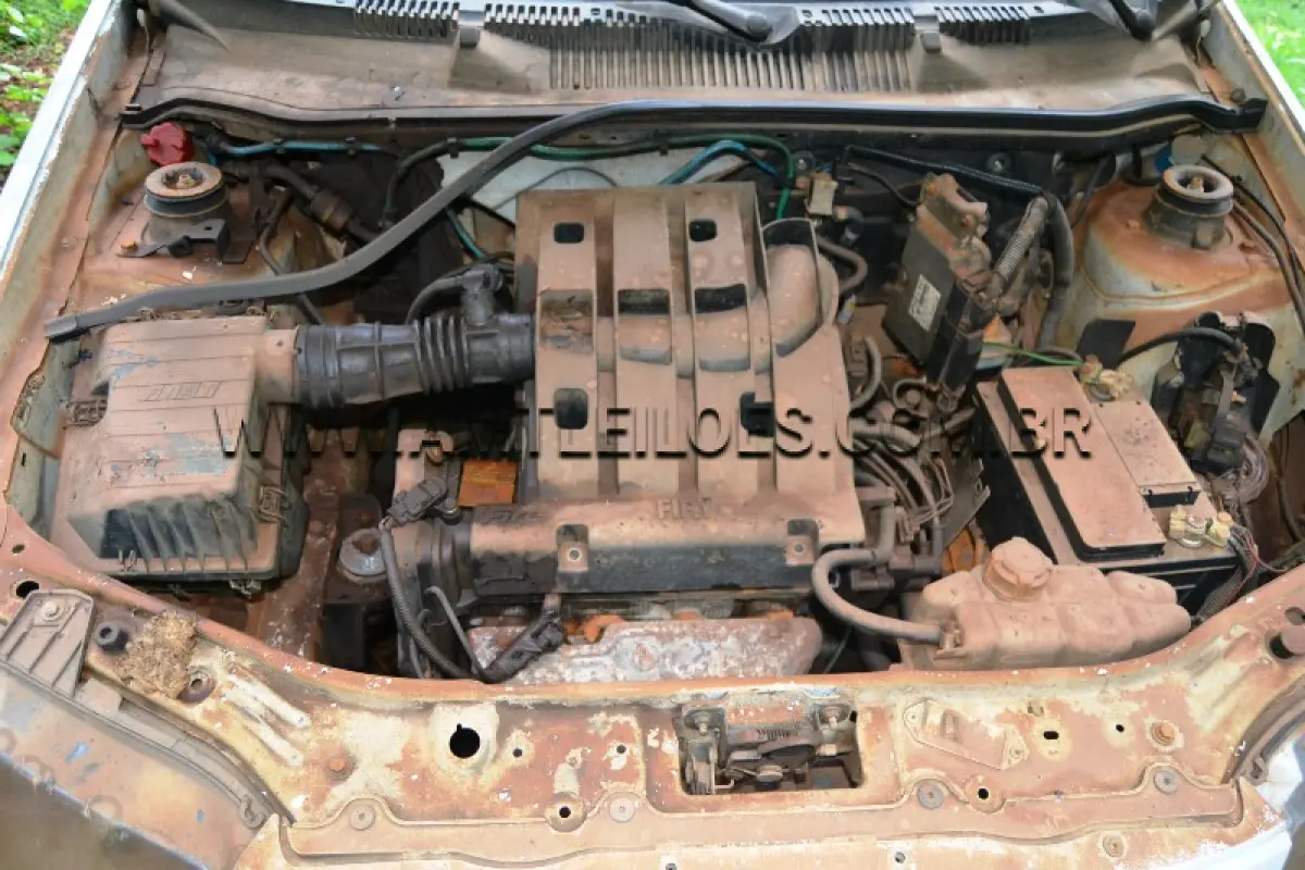 LOTE 012 - Marca:  FIAT / Modelo: PALIO  FIRE ECONOMY, Placa: IQF0A43, Ano/Modelo: 2009, antingido pela enchente.