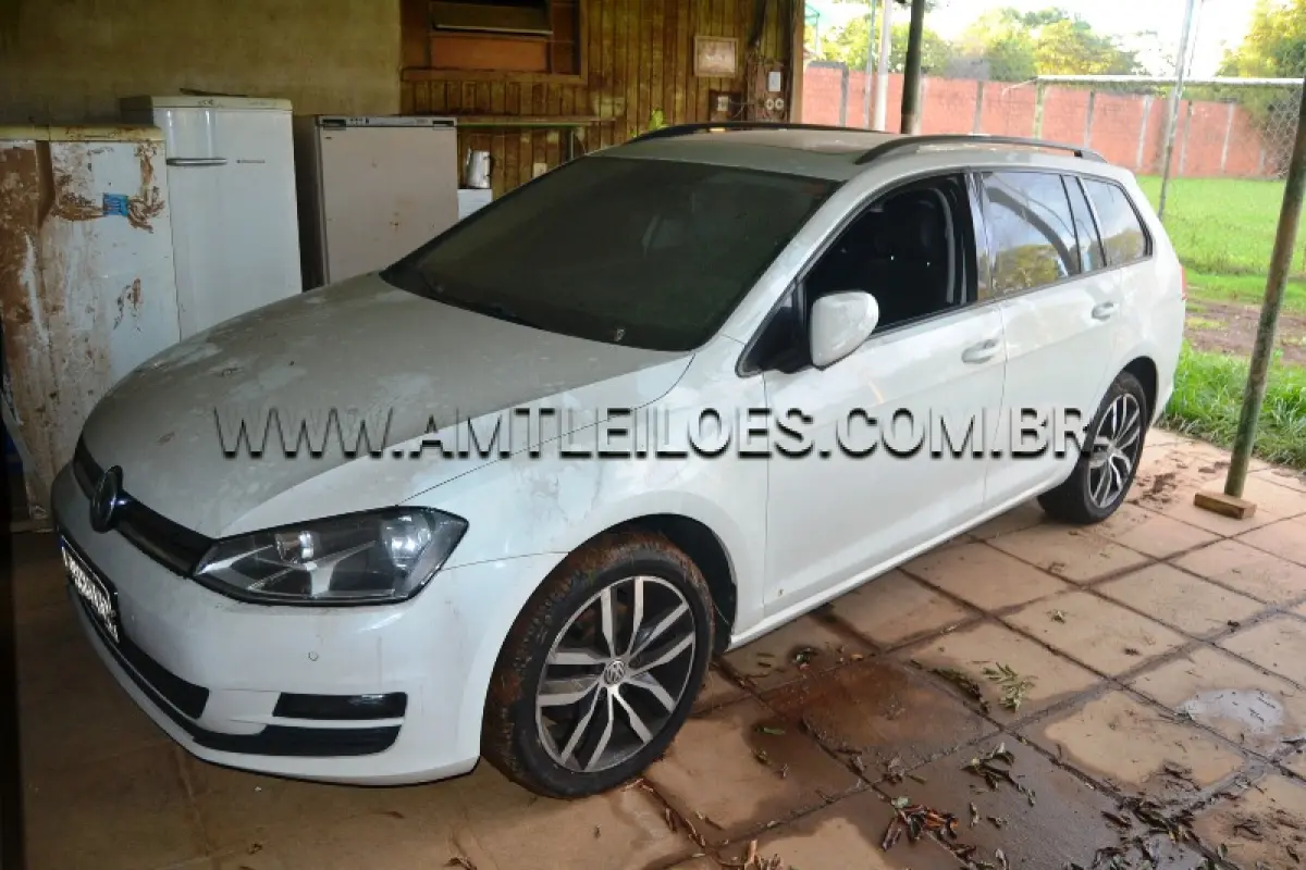 LOTE 009 - Marca: I / Modelo: VW  GOLF VARIANT CL AA, Placa: QKH6I62, Ano / Modelo: 2016 .