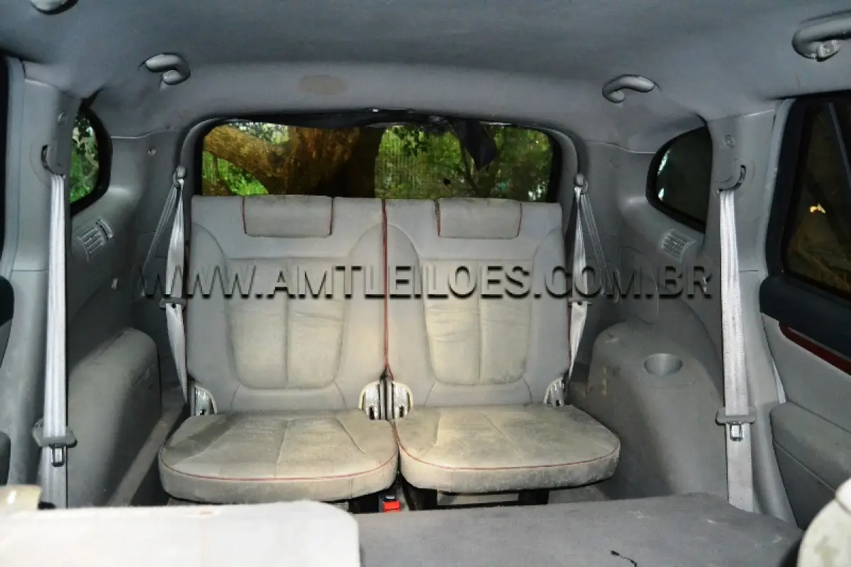 LOTE 016. - Marca: I / Modelo:  HYUNDAI SANTA FE V6  / Placa: EBR2F74 , Ano/Modelo: 2007, blindado, atingido pela enchente.