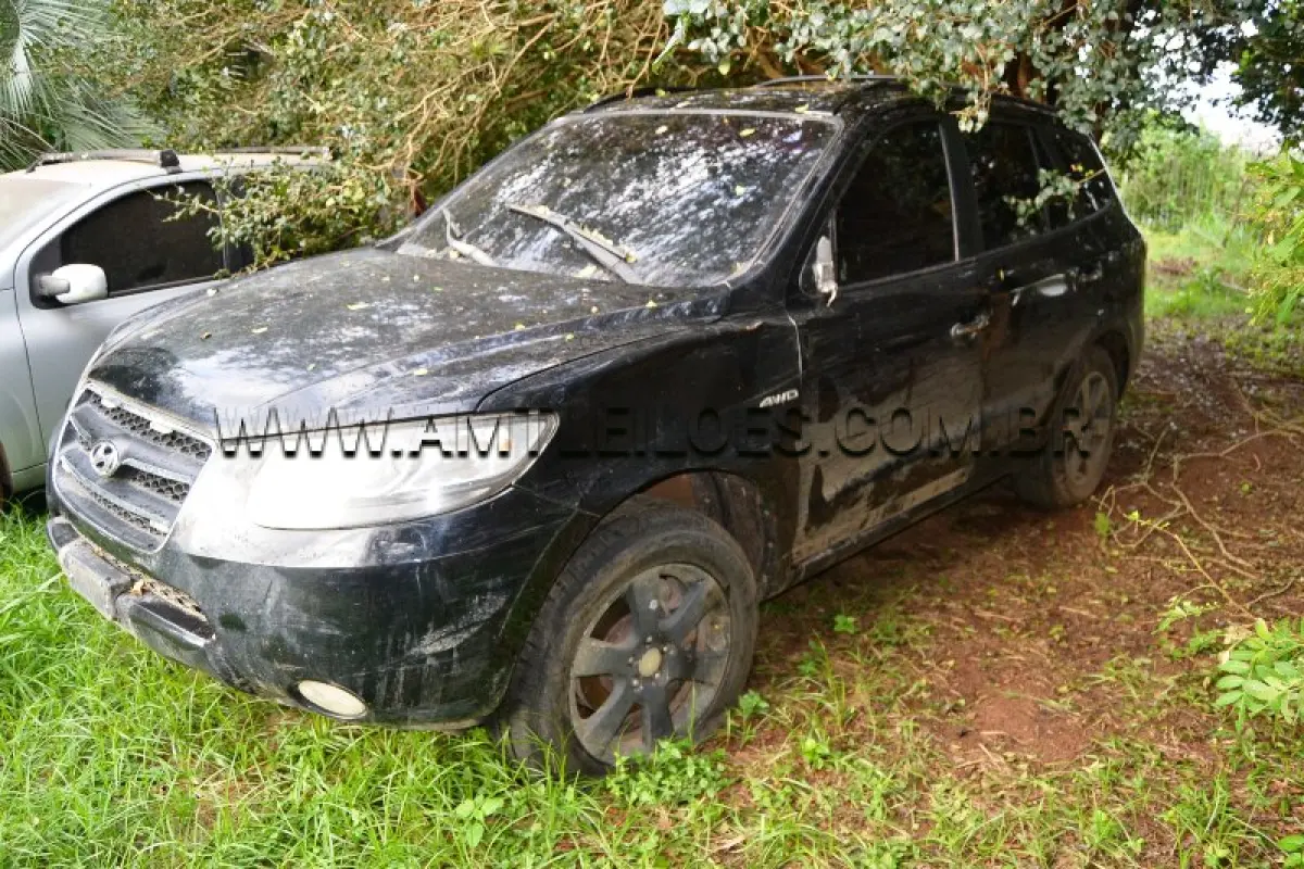 LOTE 016. - Marca: I / Modelo:  HYUNDAI SANTA FE V6  / Placa: EBR2F74 , Ano/Modelo: 2007, blindado, atingido pela enchente.
