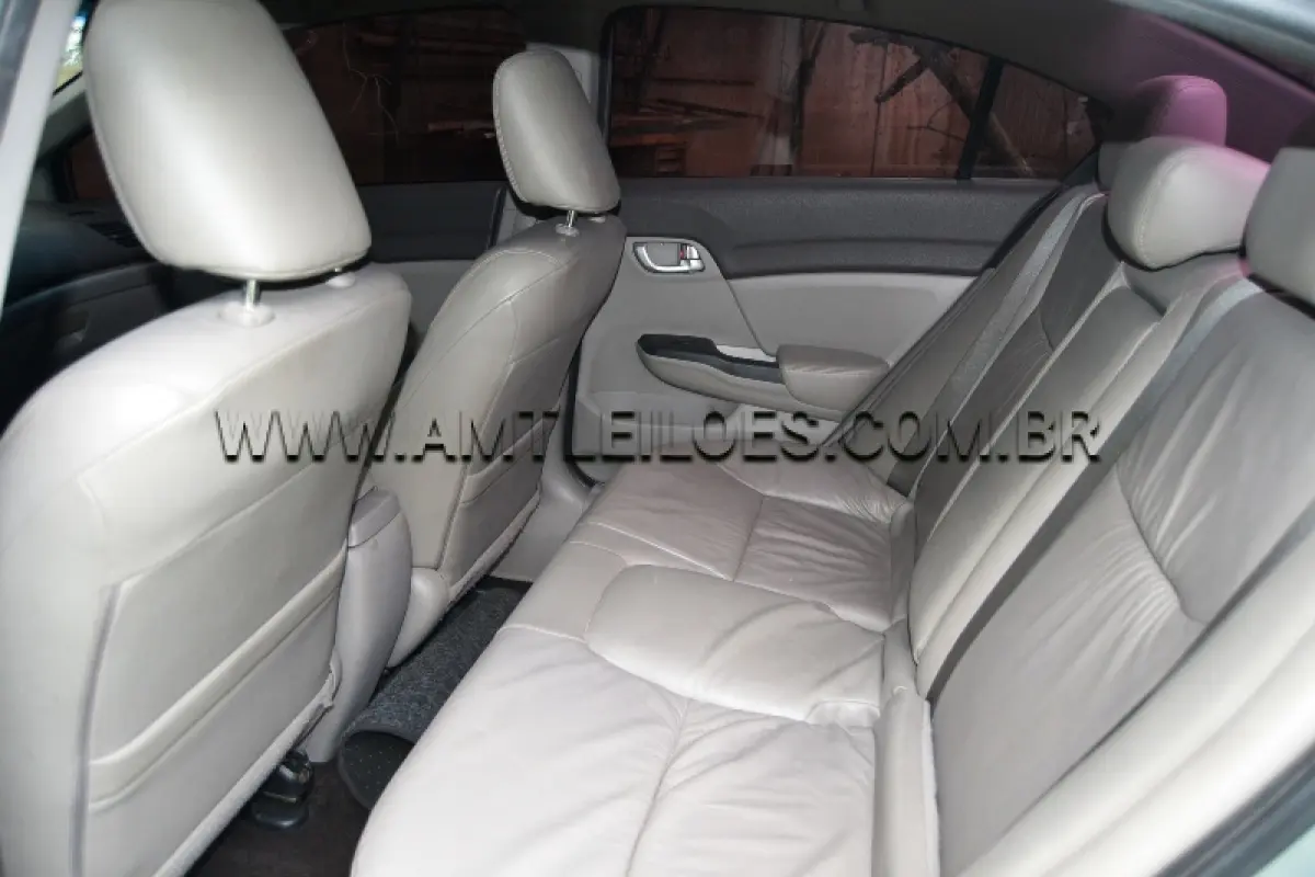 LOTE 017 - Marca: HONDA /  Modelo: CIVIC LXL, Placa: FEQ0D26, Ano /Modelo: 2012.