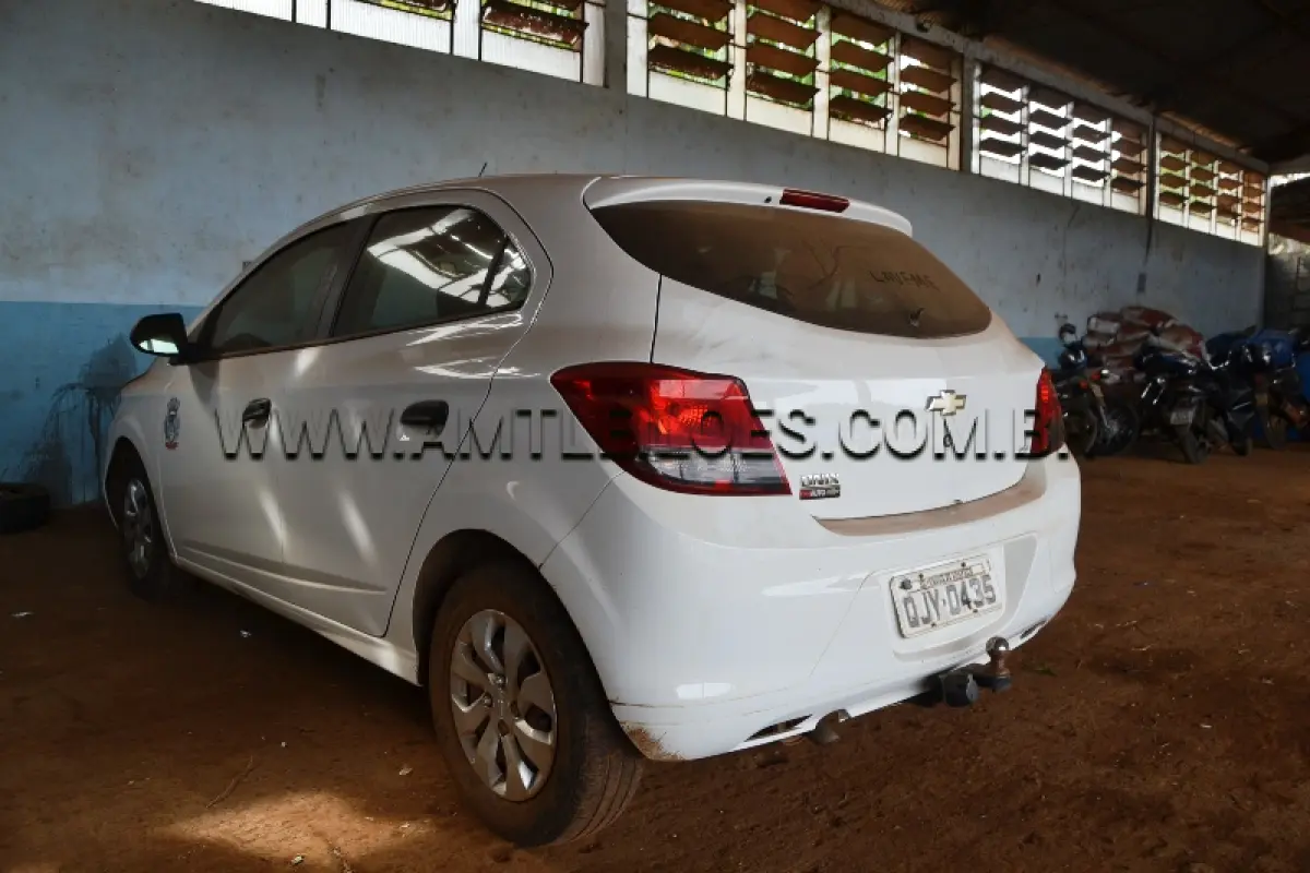 LOTE 004 - MARCA/MODELO: ONYX / 1.0MT JOY E,  PLACA: QJY0435, COR: BRANCA, ANO/MODELO: 2019, CHASSI:  9BGKL48U0KB248358, RENAVAM: 01198477013.
